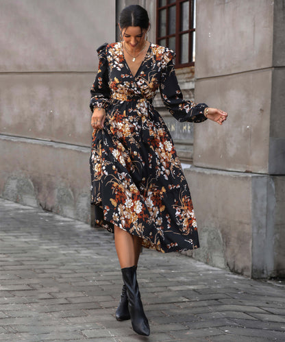 Classic Vintage & Enduringly Stylish Dress