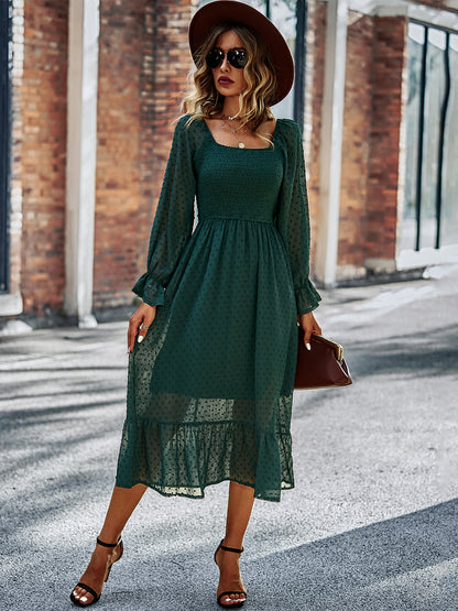 Classic Vintage Dress with a Flattering Fit
