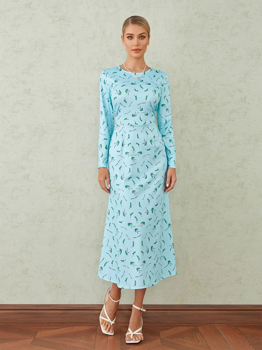 Gracefully Styled Dress for Any Occasion