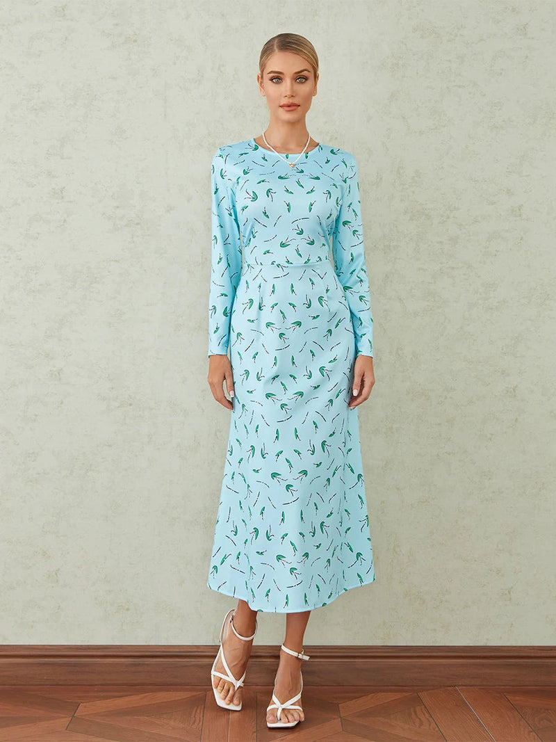 Gracefully Styled Dress for Any Occasion