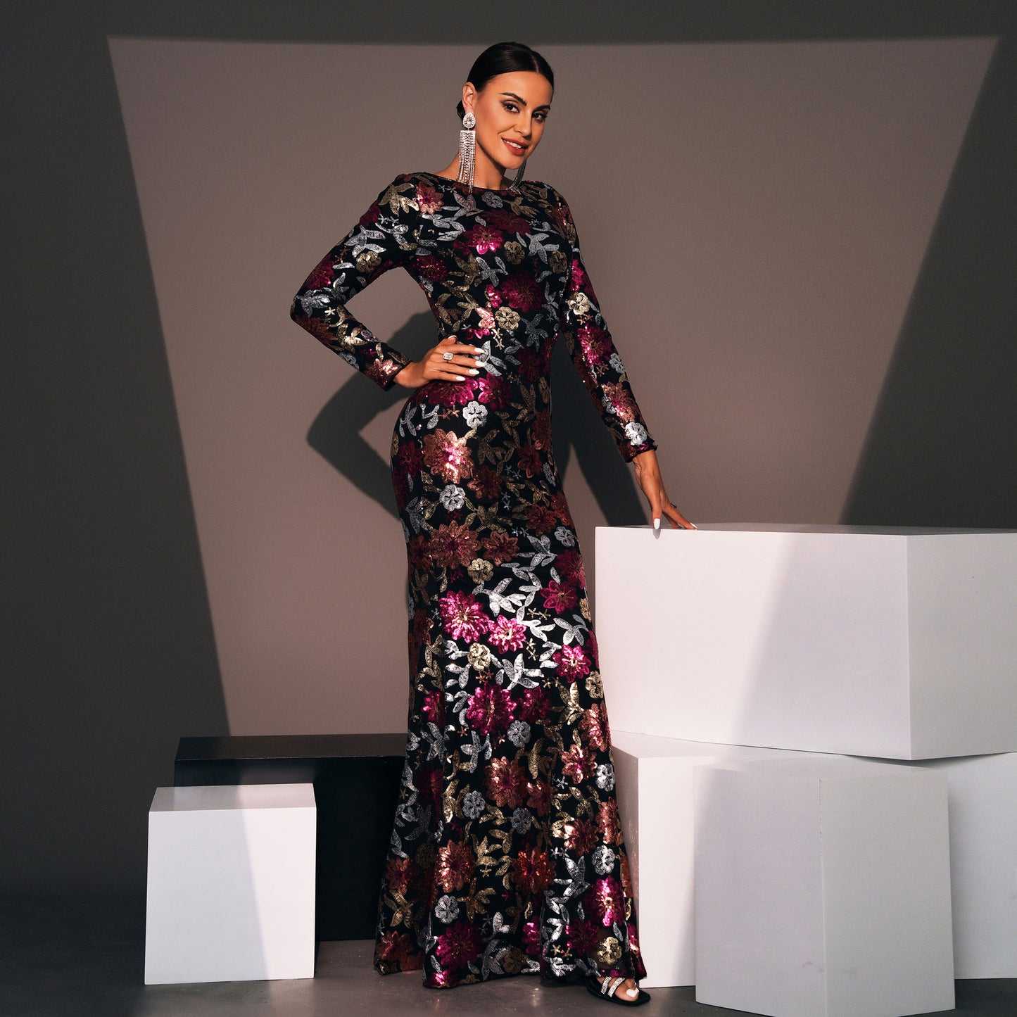 Beautifully Crafted Dress in a Classic Style