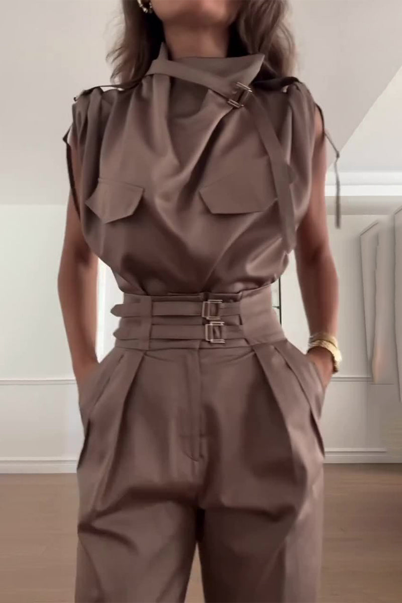 Effortlessly Elegant Garment with a Timeless Design