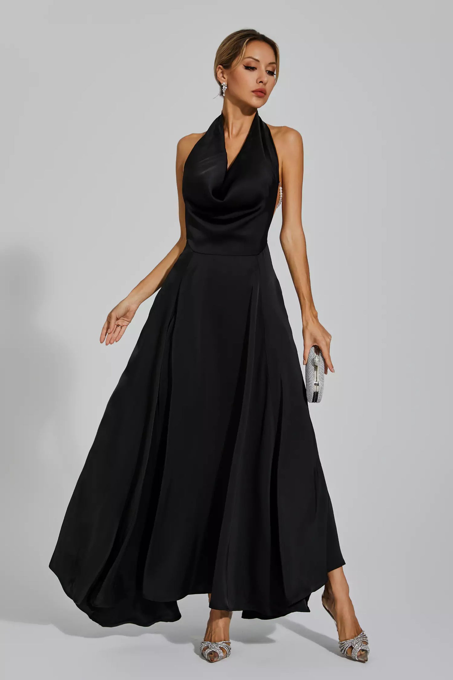 Sophisticated Dress with a Clean Classic Look