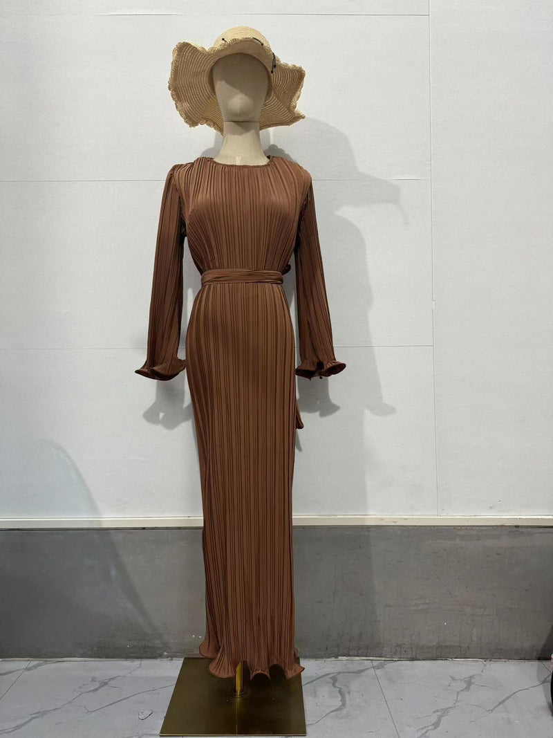 Polished Dress with an Effortless Classic Look