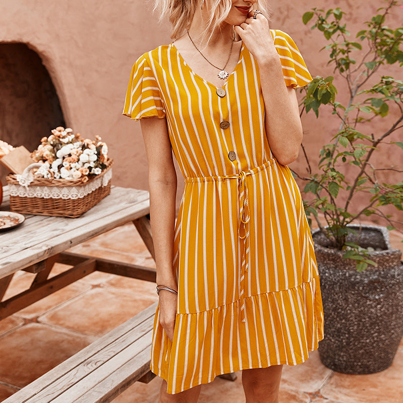 Beautifully Finished Dress in a Timeless Design