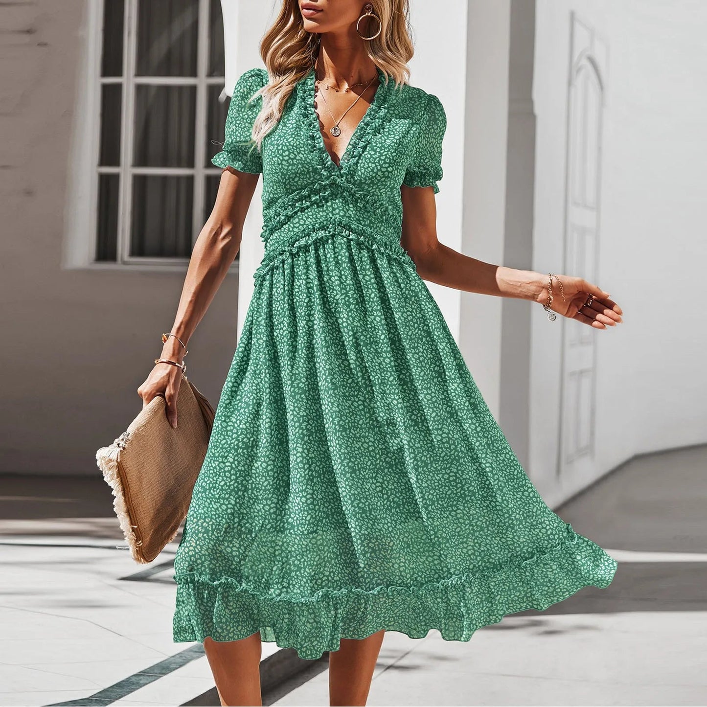 Classic Vintage & Enduringly Stylish Dress