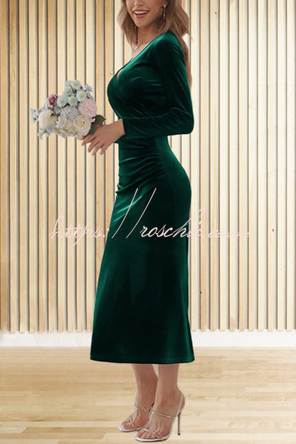 Classic Vintage & Enduringly Stylish Dress