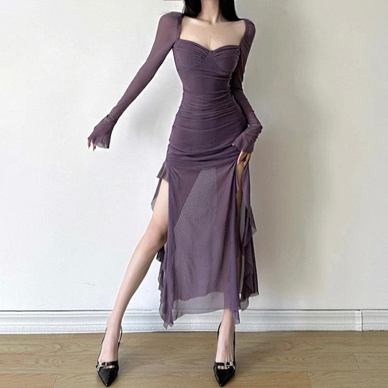 A Vintage Style Dress with Delicate Timeless Details