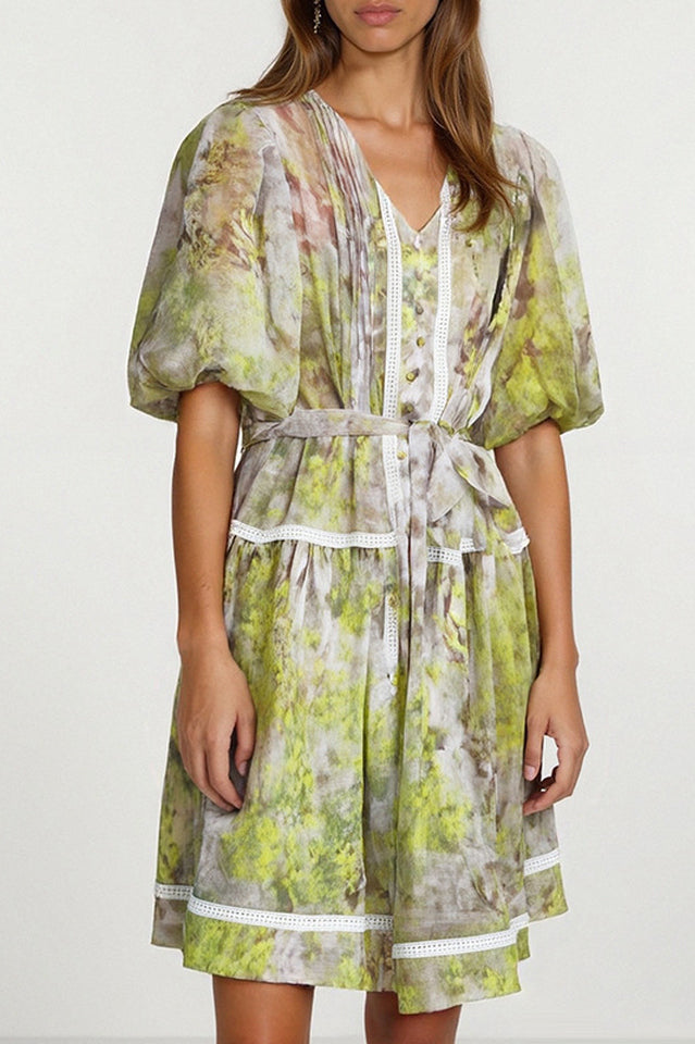 Beautifully Crafted Dress in a Classic Style