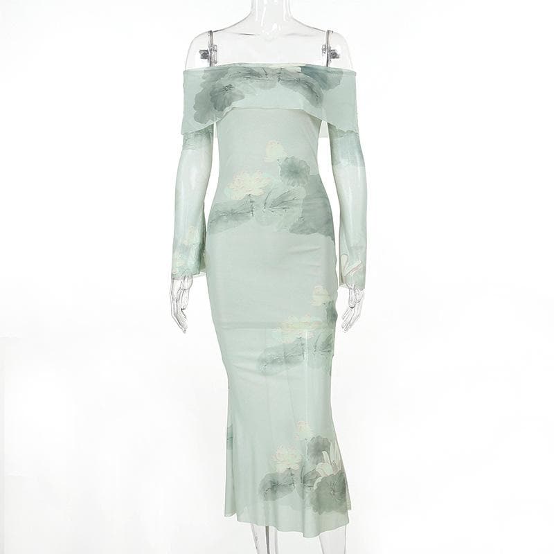 Gracefully Styled Dress for Any Occasion