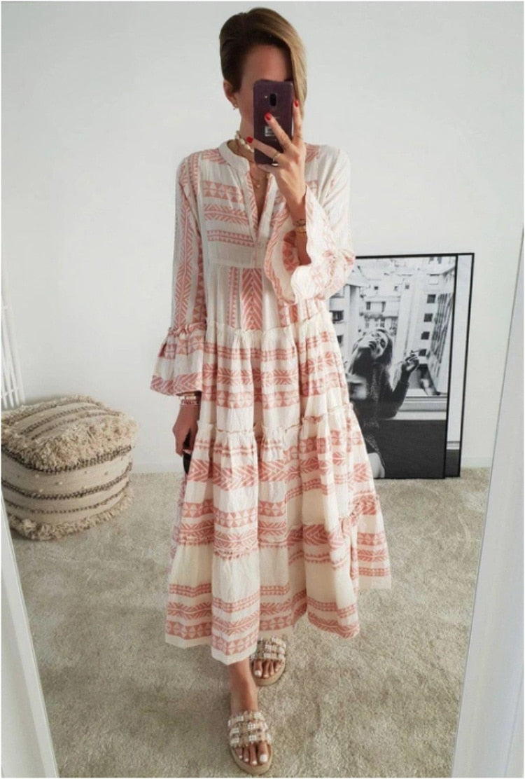 Beautifully Crafted Dress in a Classic Style