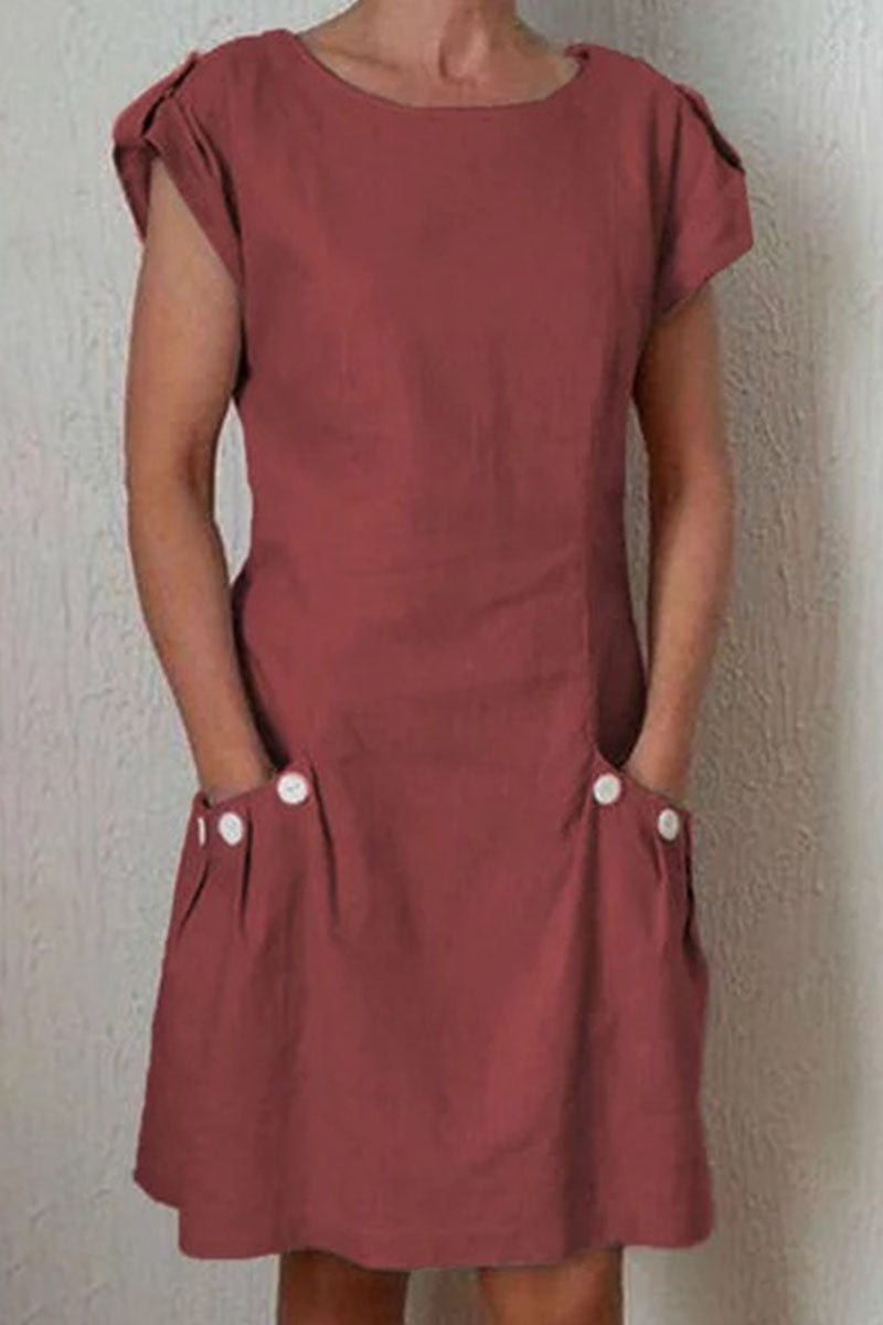 Well Tailored Dress with a Graceful Silhouette
