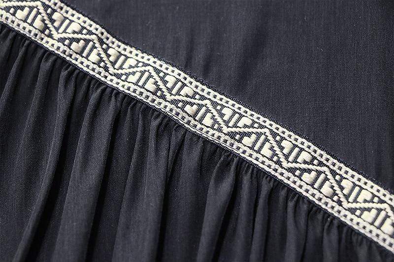 Elegantly Styled Pants for Everyday Wear