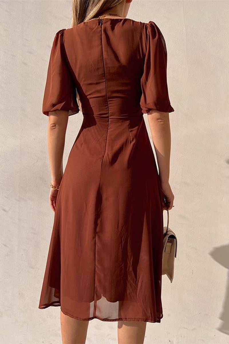 Beautifully Finished Dress in a Timeless Design