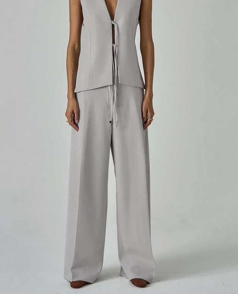 Classic Vintage Shirt with a Flattering Fit