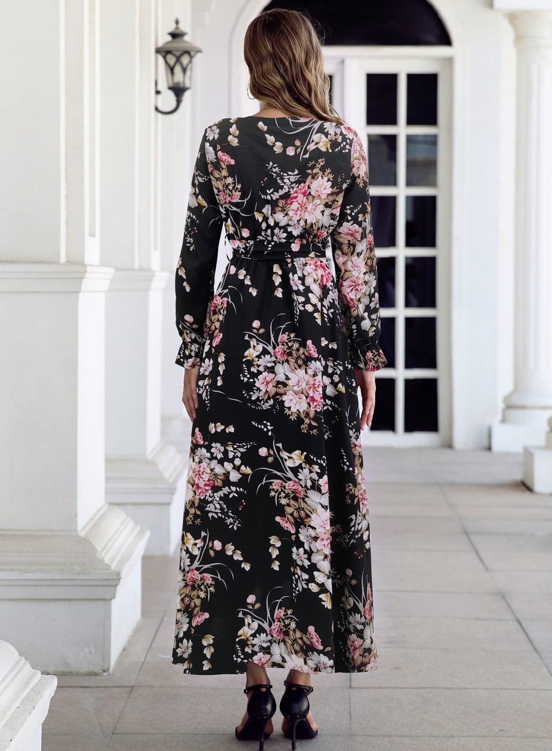 Sophisticated Dress with a Clean Classic Look