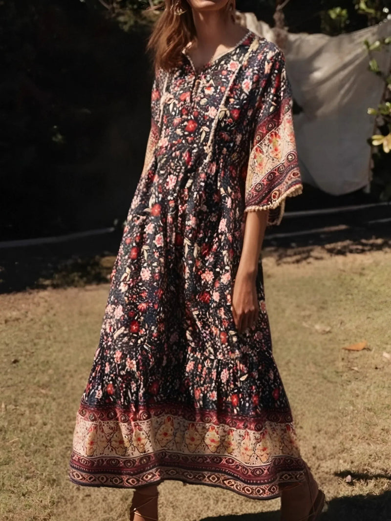 Beautifully Finished Dress in a Timeless Design