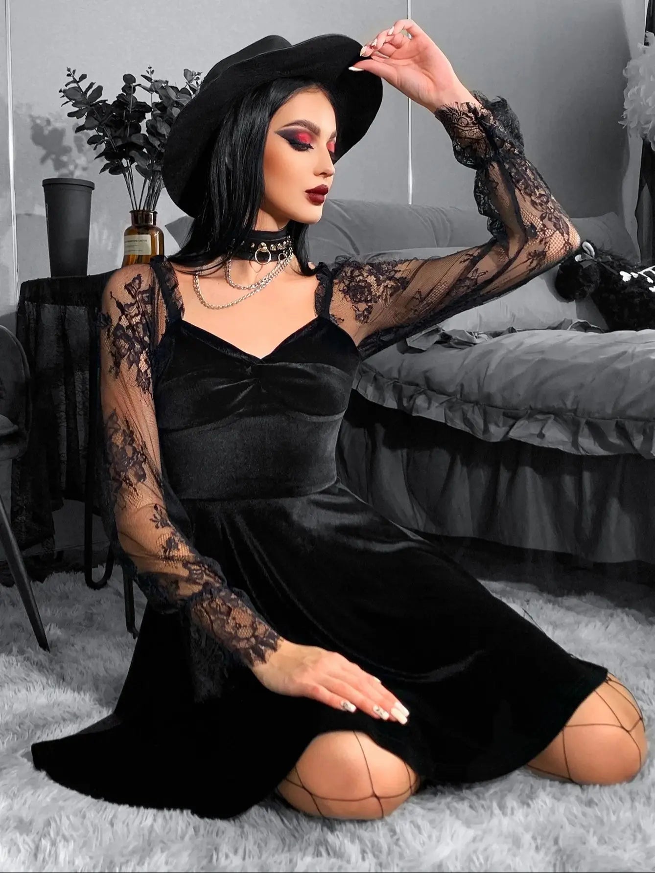 Classic Vintage & Enduringly Stylish Dress