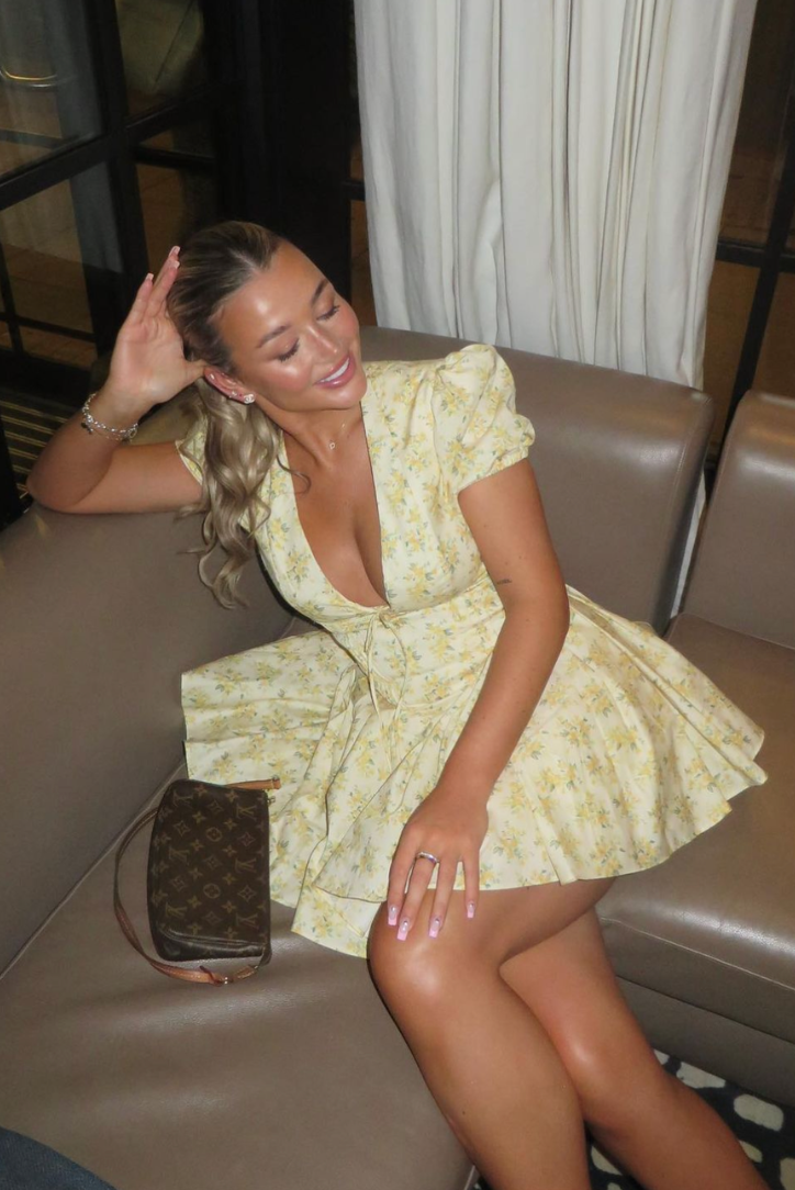 Sophisticated Dress with a Clean Classic Look