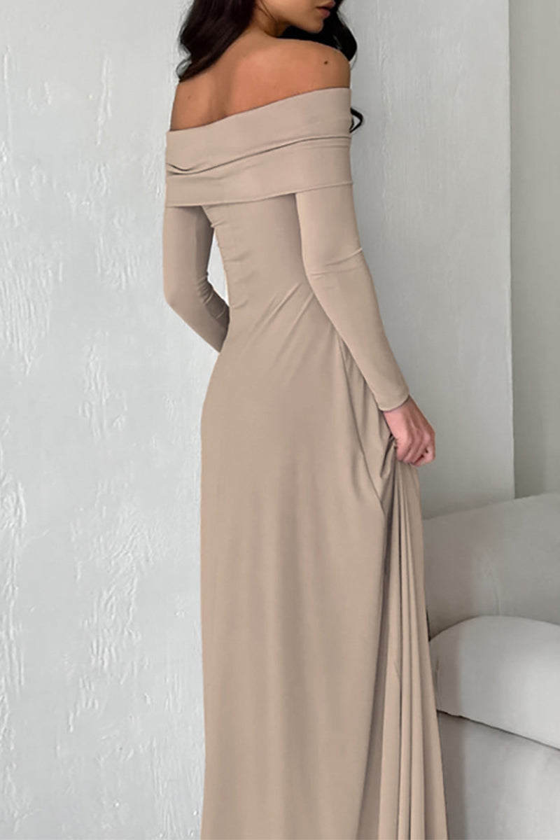 Well Tailored Dress with a Graceful Silhouette