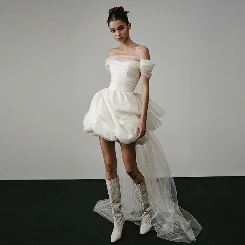 Well Tailored Dress with a Graceful Silhouette