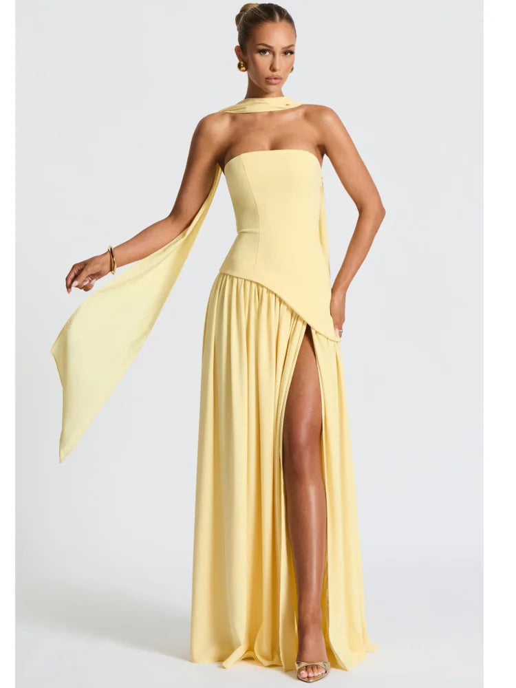 Gracefully Styled Dress for Any Occasion
