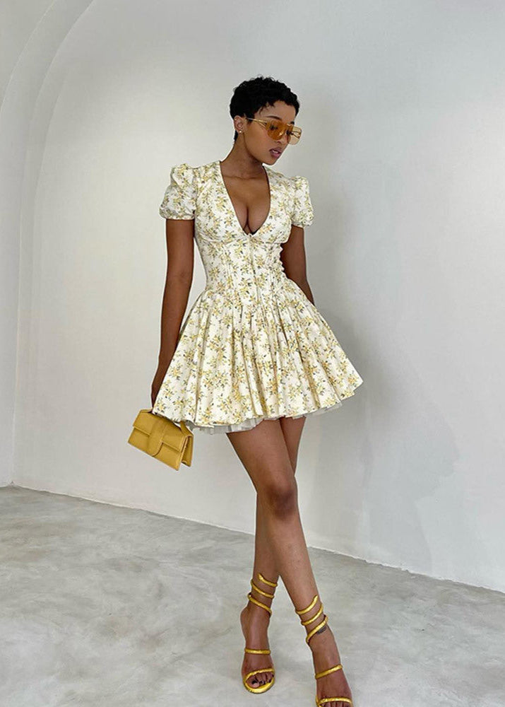 Well Tailored Dress with a Graceful Silhouette