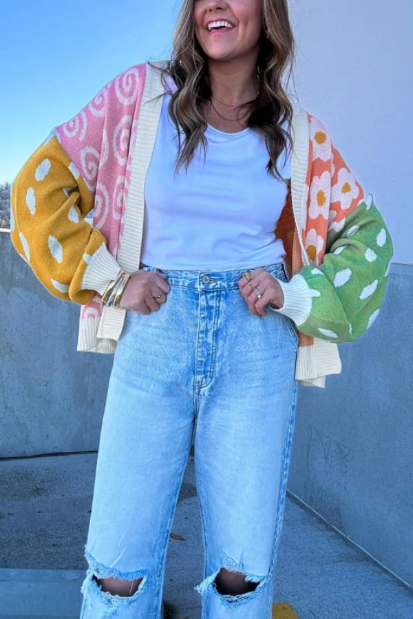 Well Tailored Cardigan with a Graceful Silhouette