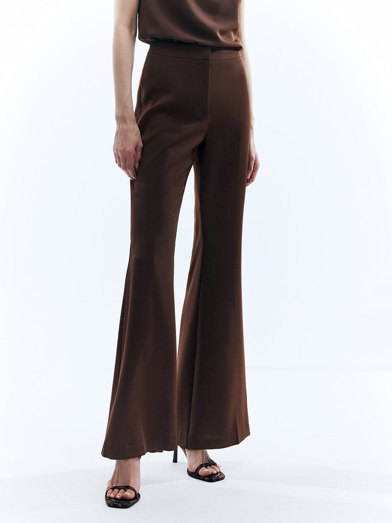 Elegantly Styled Pants for Everyday Wear