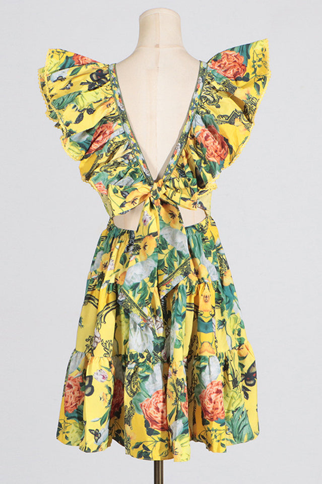 Beautifully Finished Dress in a Timeless Design