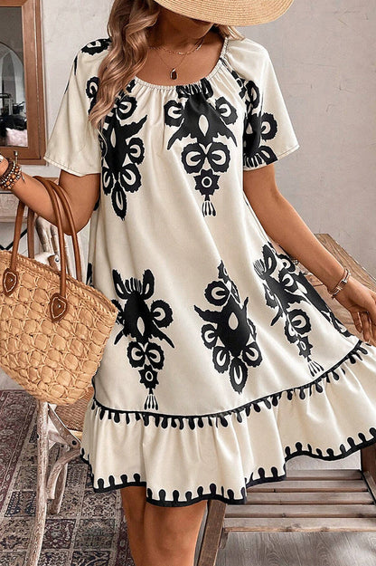 Effortlessly Elegant Dress with a Timeless Design