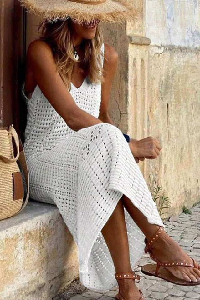 Well Tailored Sweater with a Graceful Silhouette
