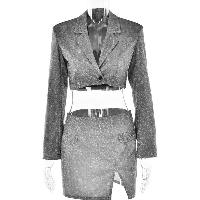 Effortlessly Elegant Garment with a Timeless Design