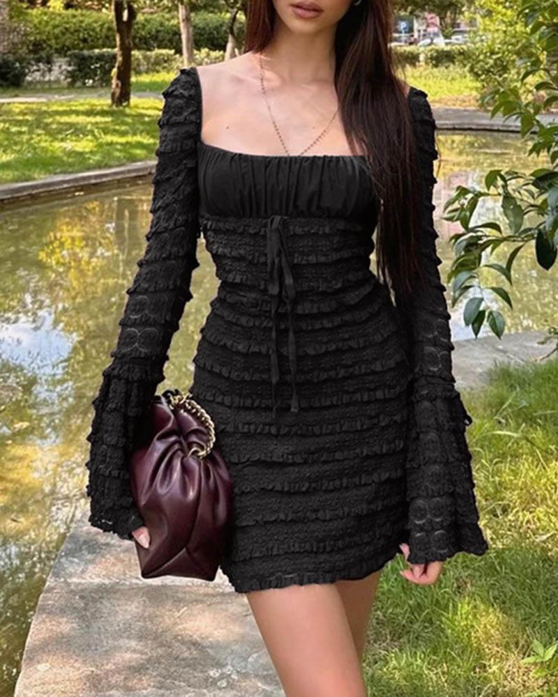 Effortlessly Elegant Dress with a Timeless Design