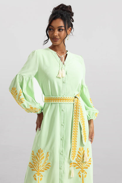 Sophisticated Dress with a Clean Classic Look