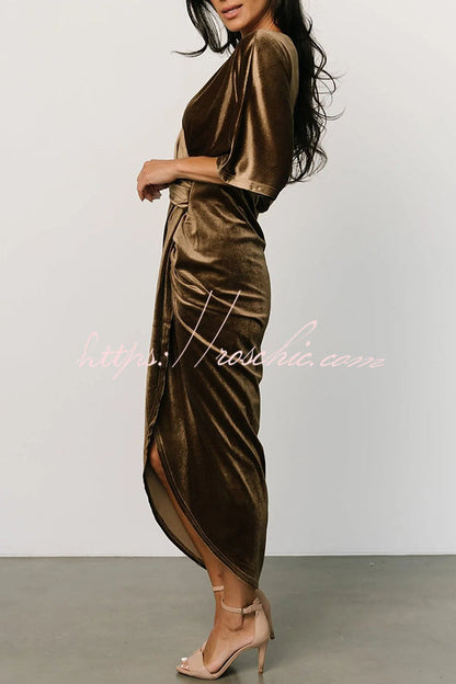 Classic Vintage & Enduringly Stylish Dress