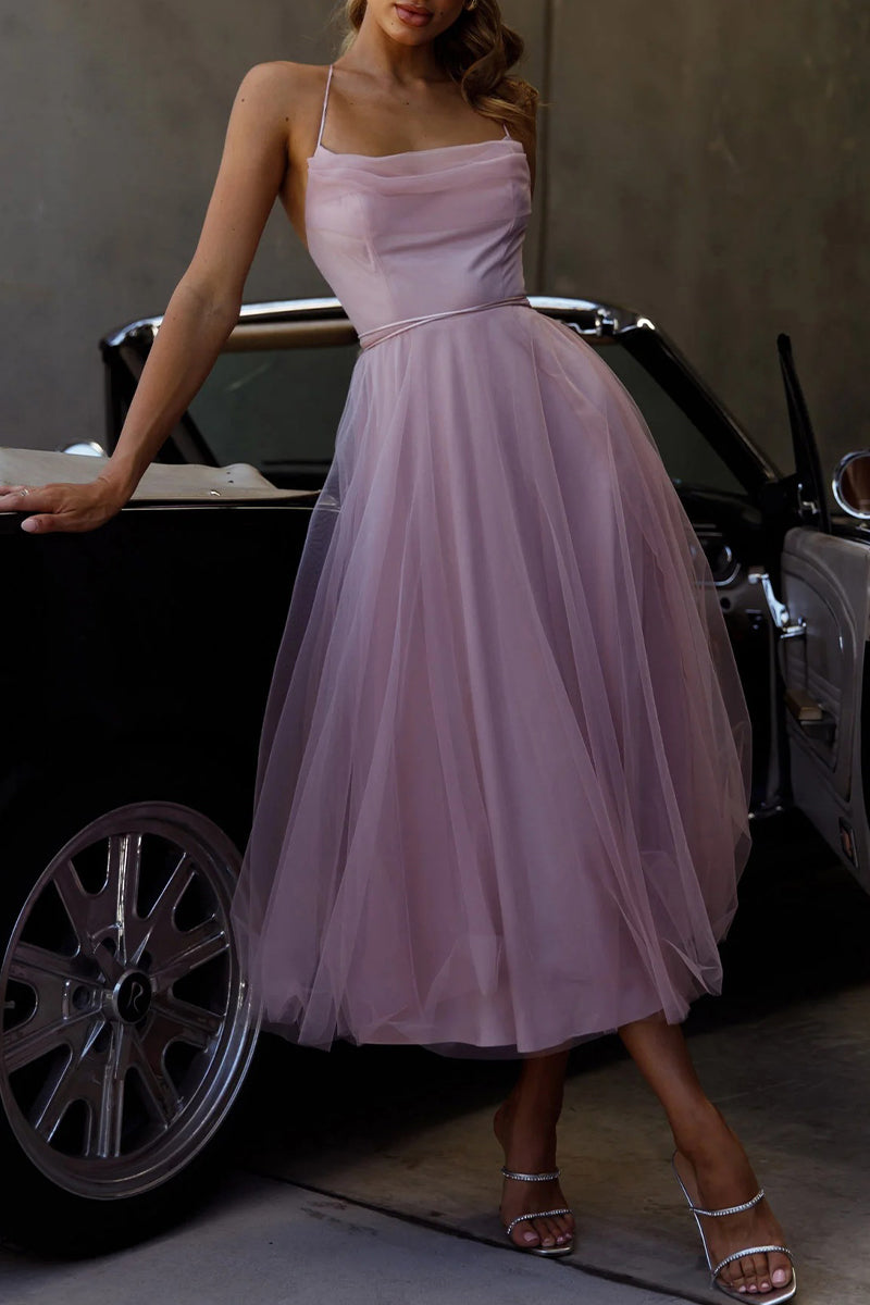 Effortlessly Elegant Dress with a Timeless Design