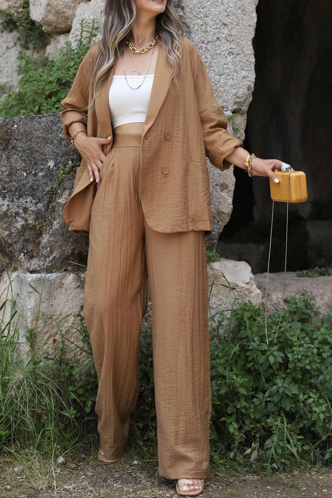 Gracefully Styled Pants for Any Occasion
