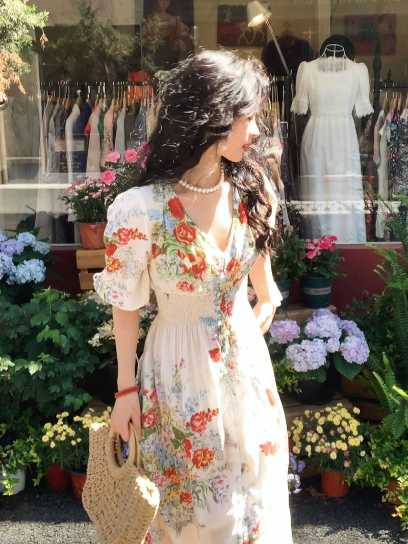 Classic Vintage & Enduringly Stylish Dress