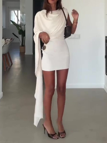 Gracefully Styled Dress for Any Occasion