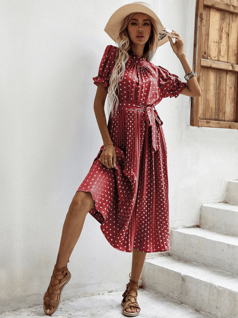 Classic Vintage Dress with a Flattering Fit