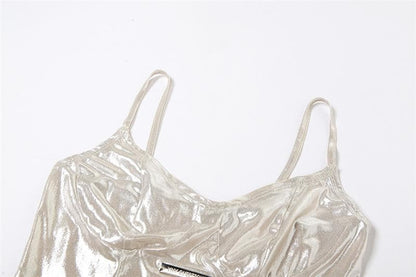 Sophisticated Garment with a Clean Classic Look