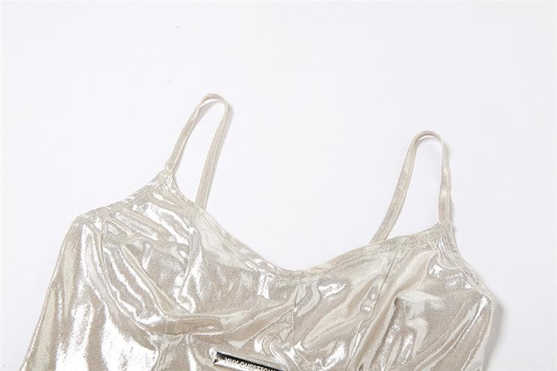 Sophisticated Garment with a Clean Classic Look