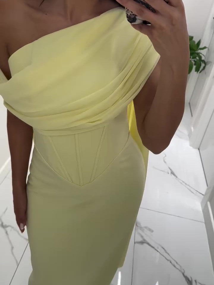 Beautifully Crafted Garment in a Classic Style