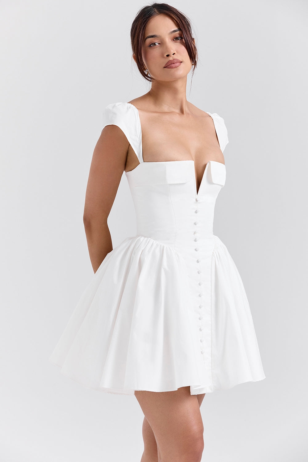 Gracefully Styled Dress for Any Occasion