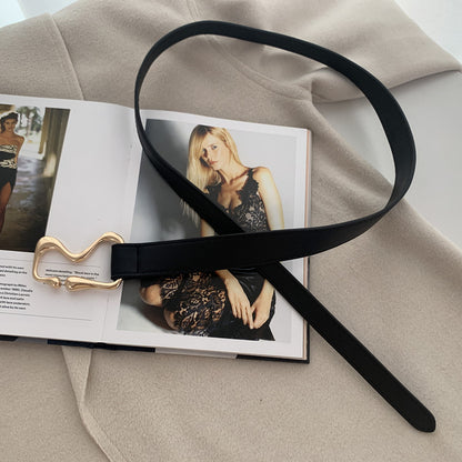 A Vintage Style Coat with Delicate Timeless Details