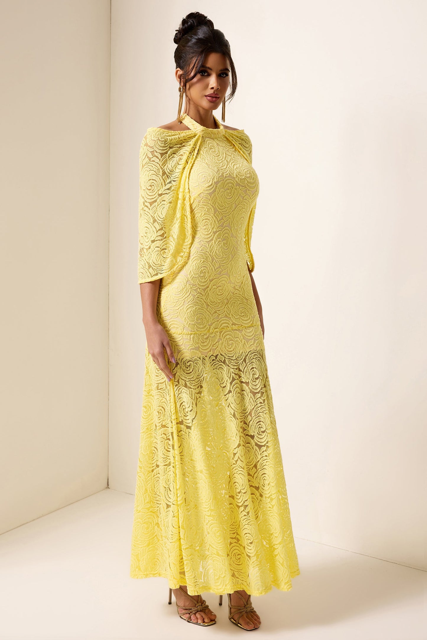 Classic Vintage Dress with a Flattering Fit