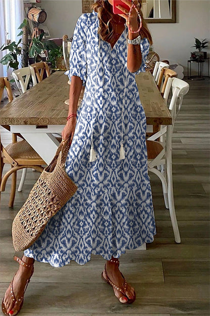 Beautifully Finished Dress in a Timeless Design