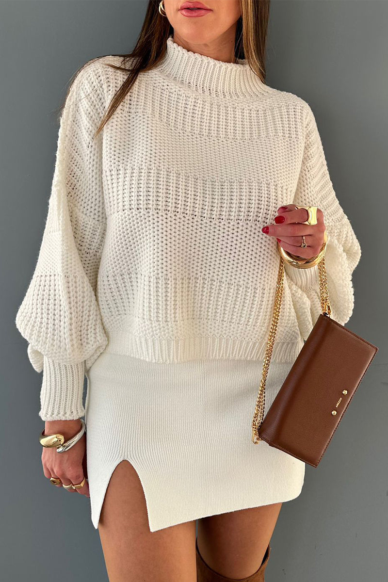 Well Tailored Sweater with a Graceful Silhouette