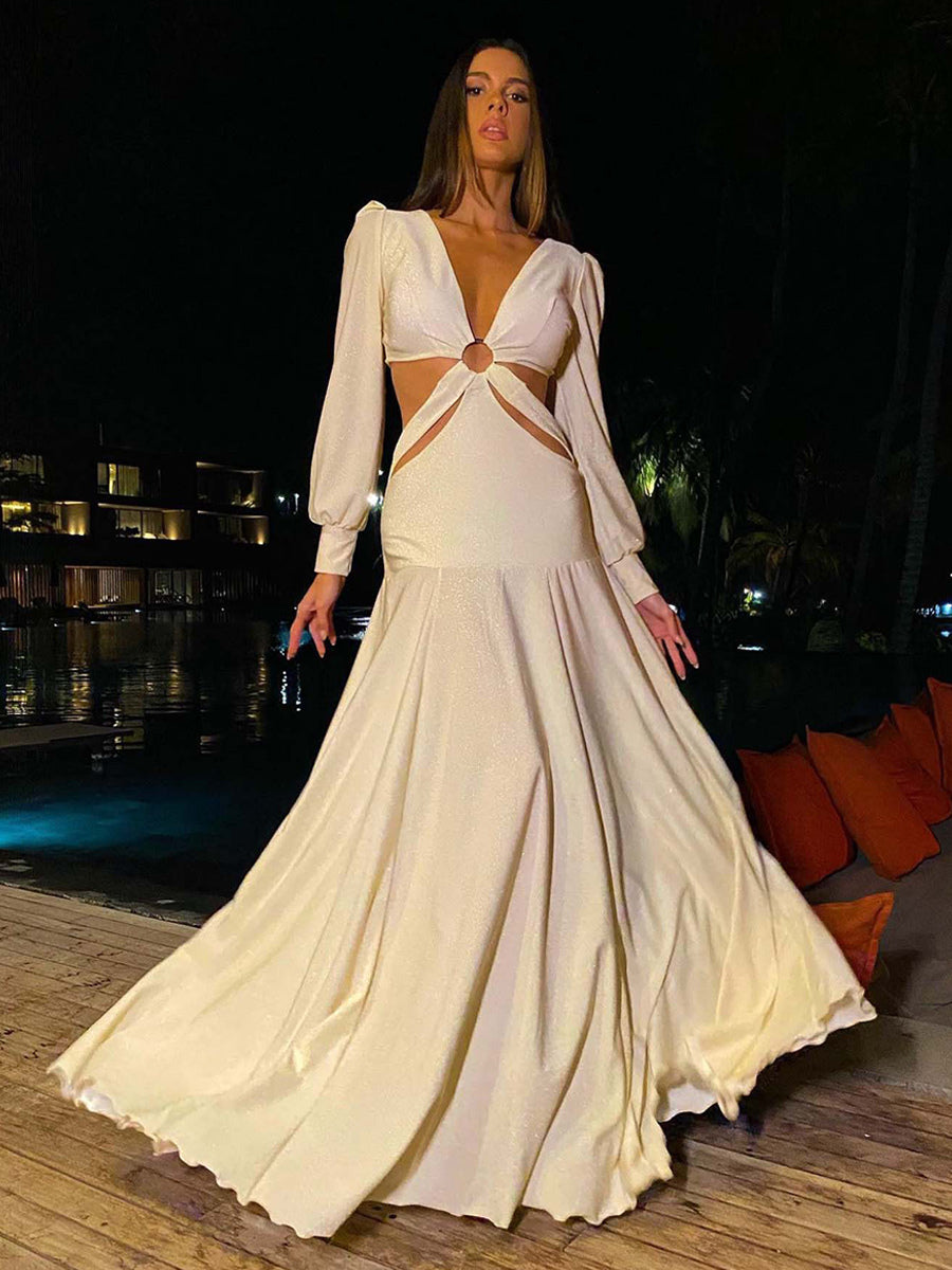 Beautifully Finished Dress in a Timeless Design
